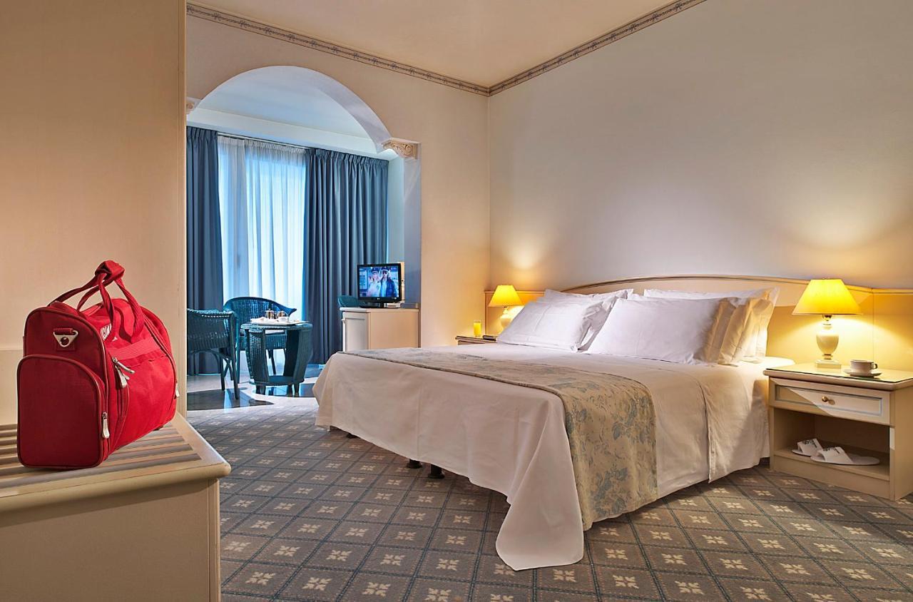 Hotel Ariston Molino Buja 阿巴诺泰尔梅 客房 照片