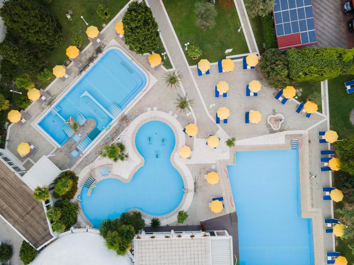 Hotel Ariston Molino Buja 阿巴诺泰尔梅 外观 照片