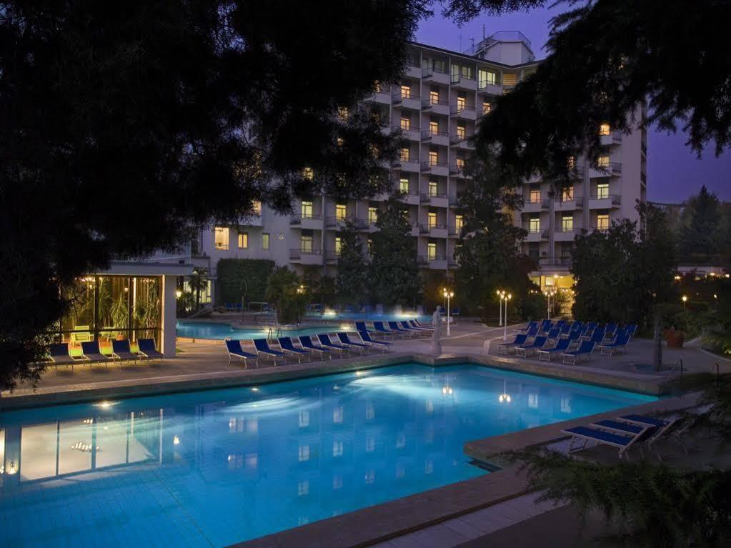 Hotel Ariston Molino Buja 阿巴诺泰尔梅 外观 照片