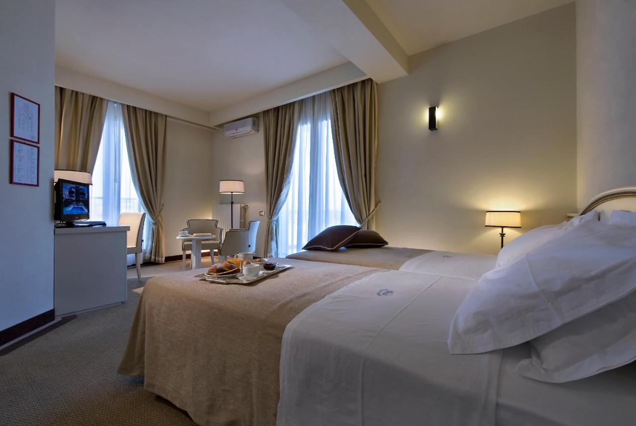 Hotel Ariston Molino Buja 阿巴诺泰尔梅 外观 照片